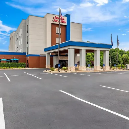 Hampton Inn & Suites Grove City-3